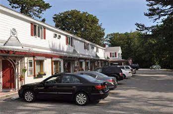 Turnpike Motel Кенебънк Екстериор снимка